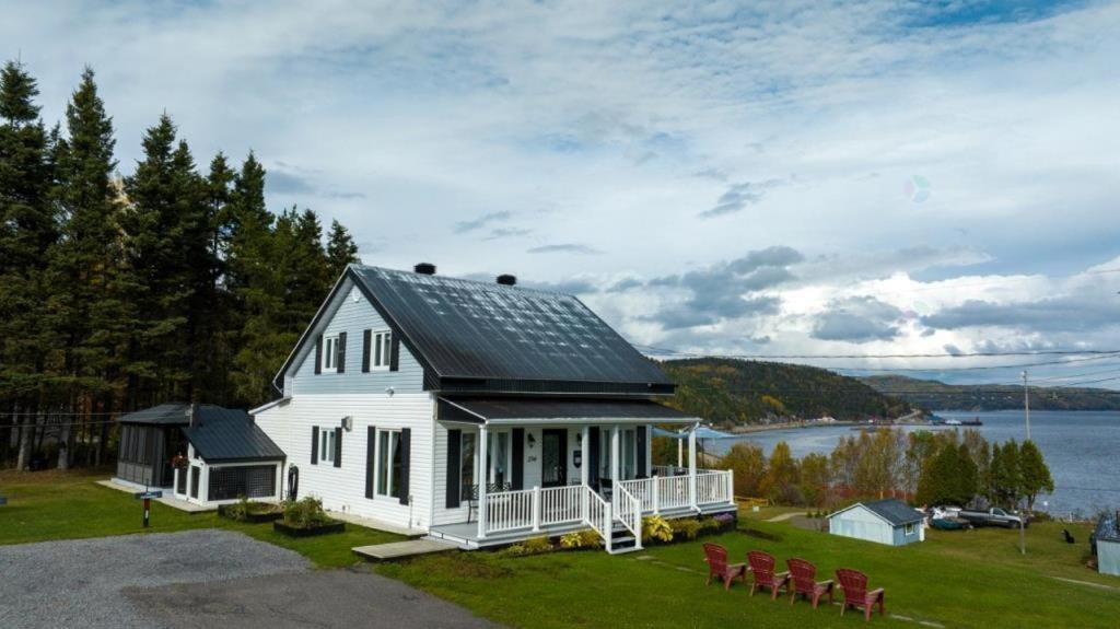 Les Chalets De La Colline Inc 베이셍트캐서린 외부 사진